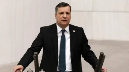 Özgür Ceylan’dan “130 Bin Mülteci Askere Alınacak” İddiası Üzerine Bakanlara Soru Önergesi