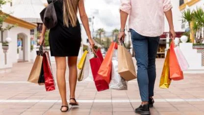 Pahalı Alışverişinizi O Güne Saklayın: Kara Cuma 28 Kasım'da Geliyor!