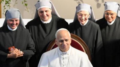 Papa 14. Leo, Bomonti'deki Fransız Fakirhanesi'ni ziyaret etti