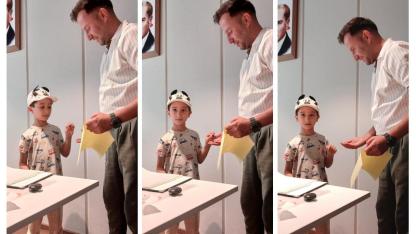 Türkiye'nin En Küçük Kültür Koruyucusu: 6 yaşındaki Ali Ateş Alp, Roma sikkesini Troya Müzesi'ne bağışladı!