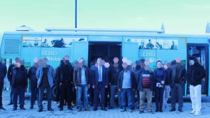 Denetimli Serbestlik'te 'Bilgi Her Yerde' etkinliği: Gezici Kütüphane yükümlülerle buluştu