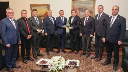 Çanakkale delegeleri, Genel Başkan Özgür Özel’i ziyaret etti