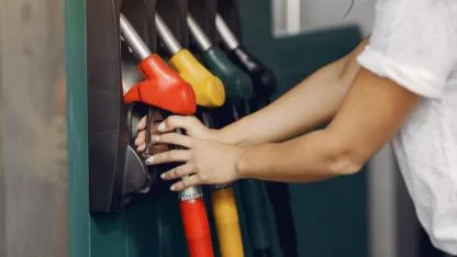 SON DAKİKA: Motorinde büyük yükseliş! Gece yarısı pompa fiyatları değişiyor