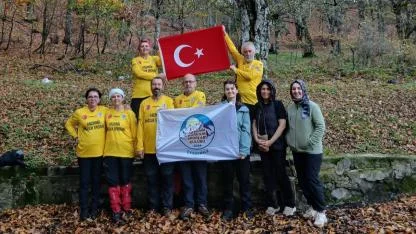 Kazdağı Dağcılık Kulübü'nden Lapseki Dumanlı Dağı'nda sonbahar yürüyüşü