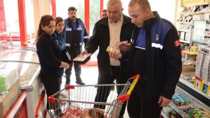 Geyikli'de marketler denetlendi