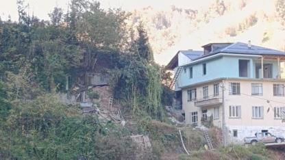 Rize'de ahşap yapı çöktü: 2 ölü, 1 yaralı