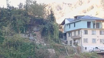Rize'de ahşap yapı çöktü: 2 ölü, 1 yaralı