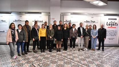 Siz hangi kelimeyi ekleyeceksiniz? Kent Lügatı Sergisi Çanakkalelileri ortak hafızaya çağırıyor