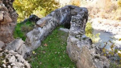 Terme'de Değirmen Arkı Sanılan Yer, Antik 'Açık Hava Tapınağı' Çıktı! Tescillendi, İnşaat Yasaklandı.