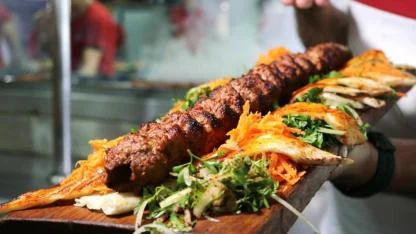 ‘Türkiye'nin en çok akla gelen lezzetleri' listesinde Adana kebabının 3'üncü olmasına tepki