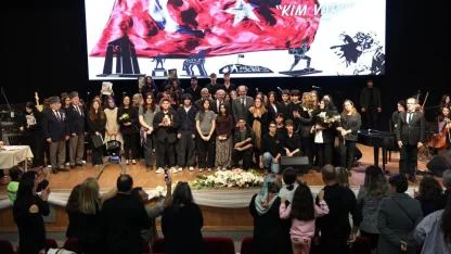 Ünlü Sanatçı ve Vekil Yücel Arzen'den Çanakkale'de Gençlere: "Kim Var?" Etkinliği İÇDAŞ'ta Yapıldı