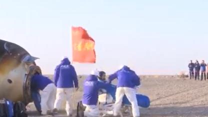 Uzayda mahsur kalan Çinli astronotlar Dünya’ya döndü