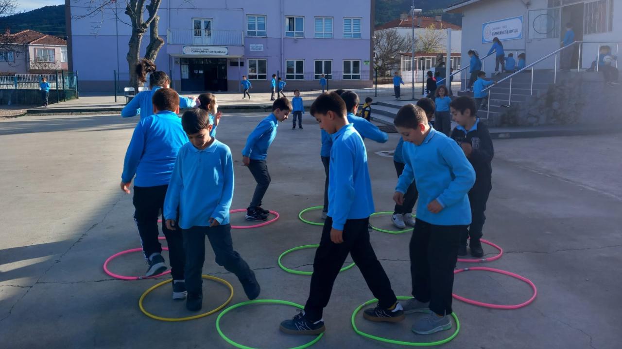 Yenice Cumhuriyet İlkokulu&#039;nda İş Birliği Dersleri