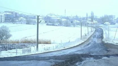 Yüksek kesimler beyaza büründü