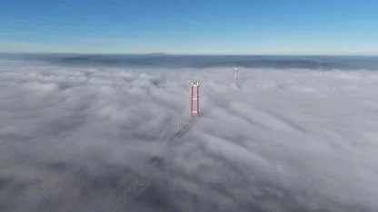 1915 Çanakkale Köprüsü sisle dans etti