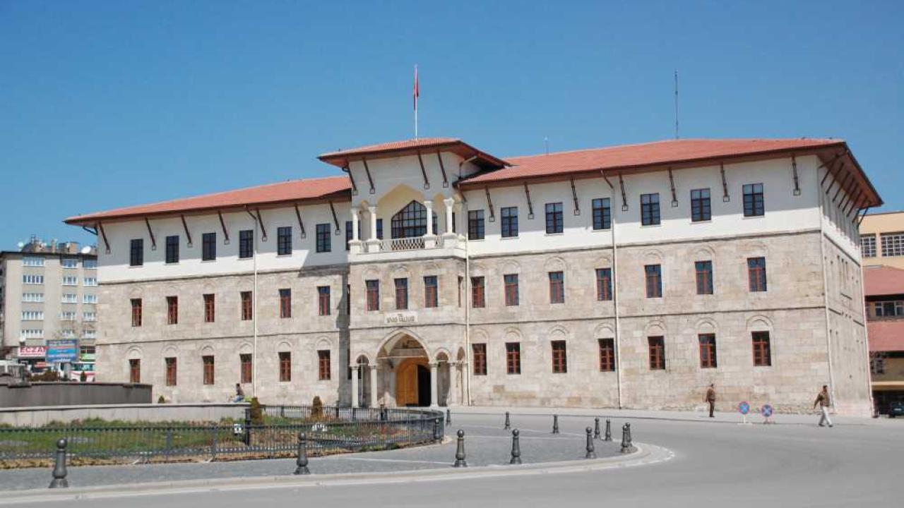 31.5 Milyon TL Değerinde! Sivas Merkez'de Bir Kısmı TİCARET İMARLI 21 Dönüm Arazi Açık Artırmayla Satılıyor