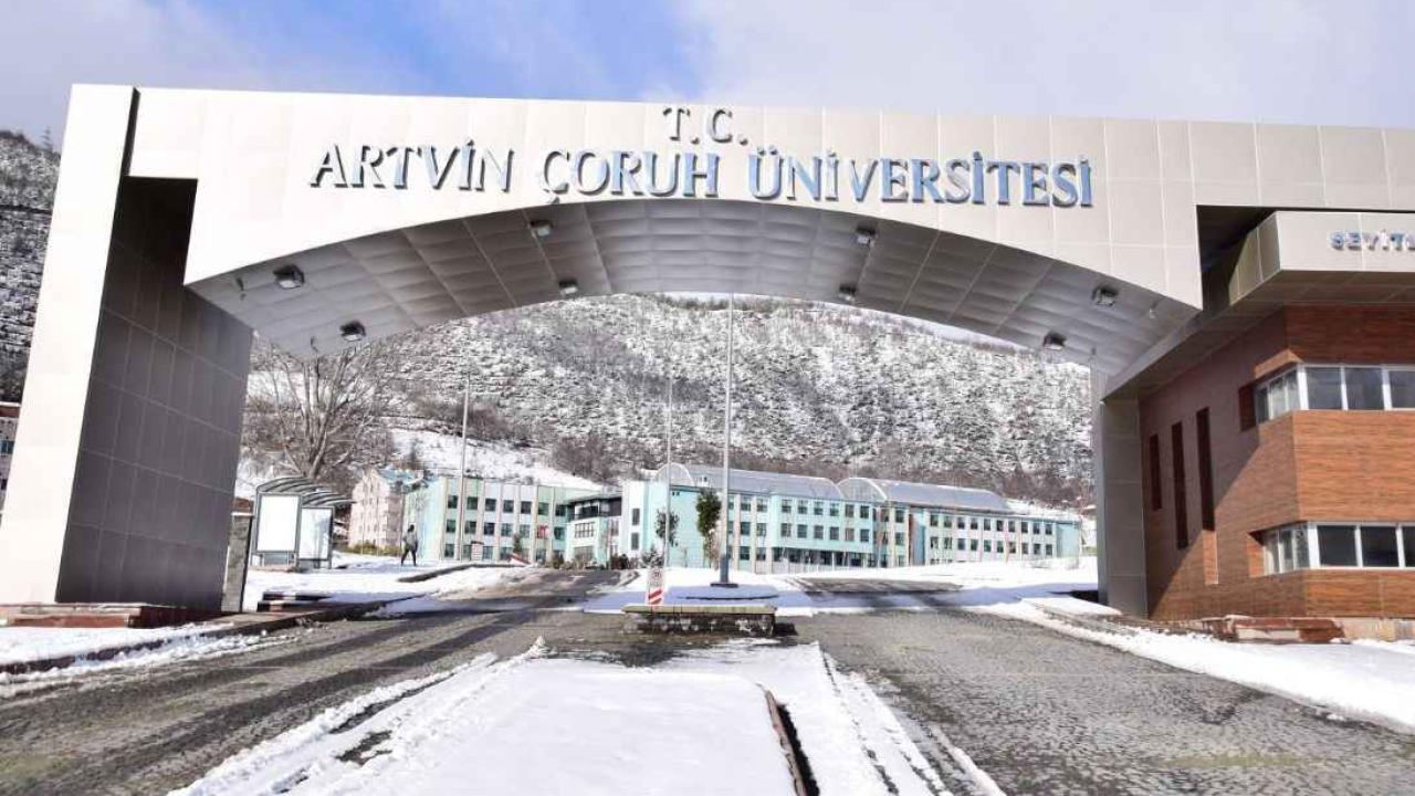 Akademide Stratejik Atama: Artvin Çoruh Üniversitesi Tıbbi ve Aromatik Bitkiler İçin Kadro Açtı