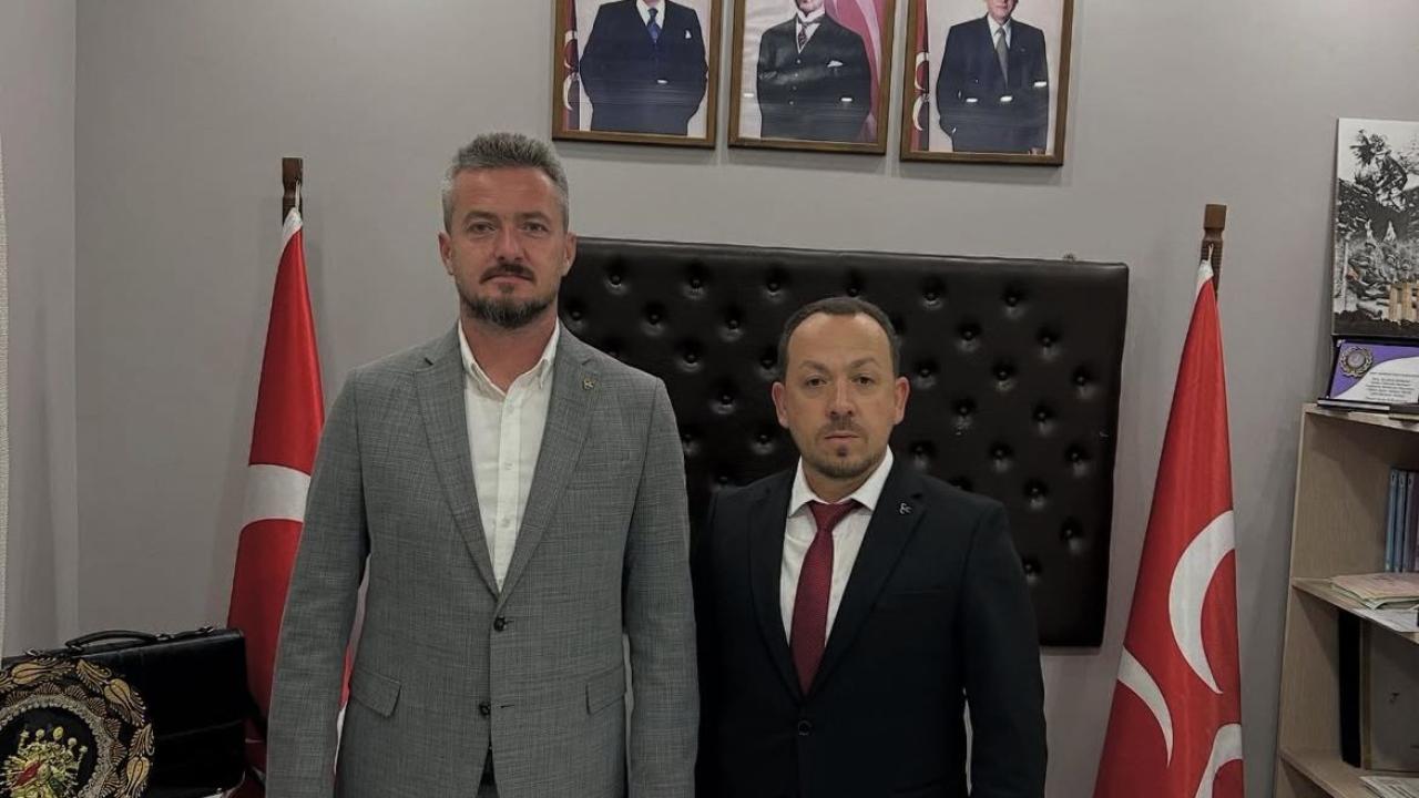 "Asfalt Dökmekle İş Bitmiyor!" MHP’li Sözen Kepez’in Görünmeyen Sorununa Parmak Bastı