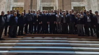 Ayvacıklı Muhtarlar Gazi Meclis’te! Vekil Gider’den Tarihi Salonlarda Yasama Süreci Bilgilendirmesi