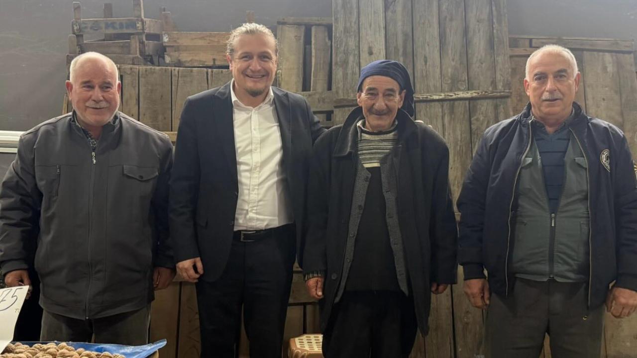 Başkan Atilla Öztürk’ten pazar esnafına ziyaret