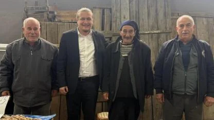 Başkan Atilla Öztürk’ten pazar esnafına ziyaret