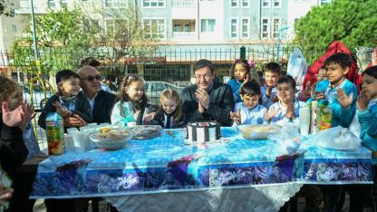 Başkan Muharrem Erkek Barbaros Mahallesi’nde vatandaşlarla buluştu