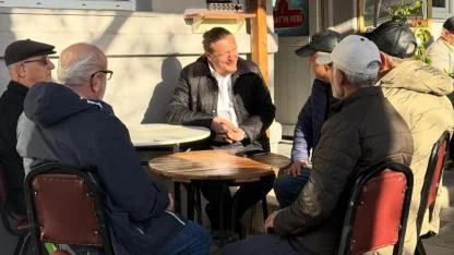 Başkan Öztürk çarşı ve meydanlarda vatandaşlarla buluştu