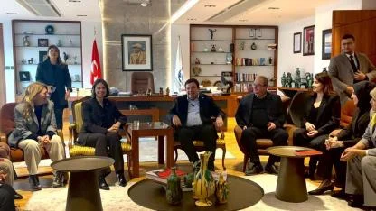 Başkan Sinem Dedetaş, Çanakkale programı öncesi Başkan Erkek'i ziyaret etti