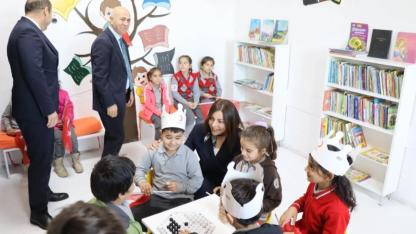 Bayramiç’te “İyiliğe Açılan Sayfalar” Kütüphanesi Açıldı