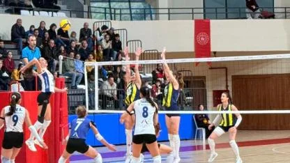 Boğaz’ın Sultanları Fenerbahçe’yi Dağıttı! Çanakkale’de Devlerin Savaşı: 3-1!