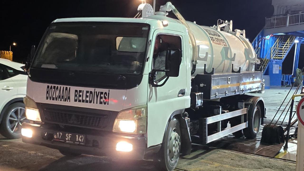 Bozcaada Belediyesi vidanjörü yenilendi