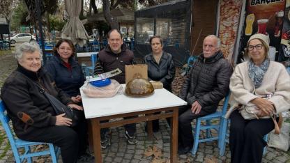 Bozcaada Belediyesi'nden engel tanımayan yüreklere ziyaret