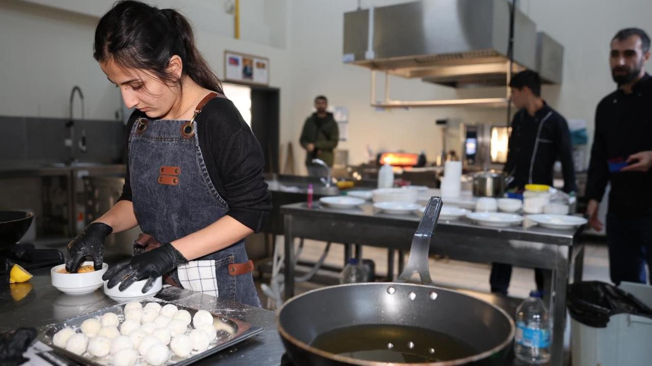 Bu Yemekler Konuşulacak! Gökçeada Gastronomi Festivali'nin Yıldız Adayları Belli Oldu!