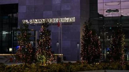 Çanakkale 2026’yı Işıl Işıl Karşılıyor: Şehir yeni yıl ruhuna büründü