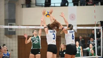 Çanakkale Belediyespor'dan 5 Setlik Savaşta Kıl Payı Mağlubiyet