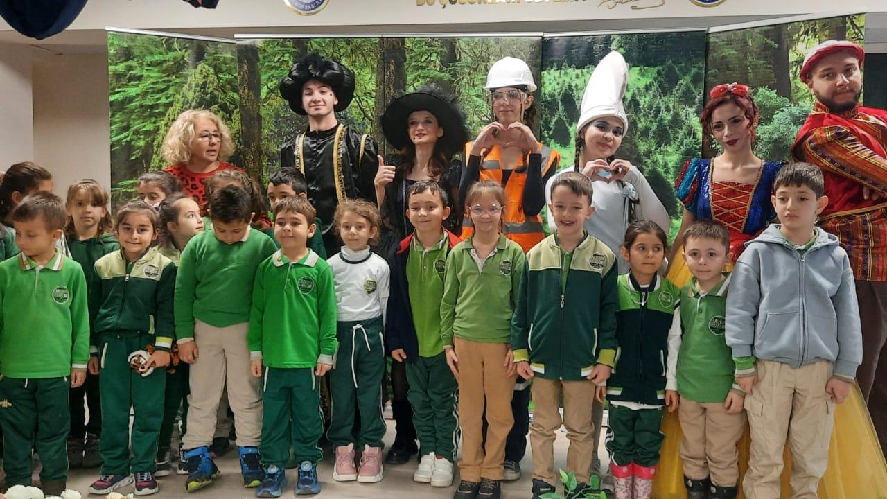 Çanakkale'de Alkışlar İŞKUR’lu Gençlere! Ticaret Borsası İlkokulu'nda Masal Gibi Gün