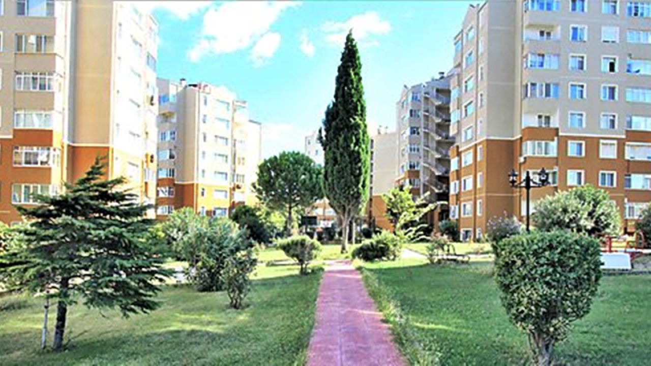 Çanakkale&#039;de kadın cinayeti: Oğlu tarafından yaralanan kadın hayatını kaybetti