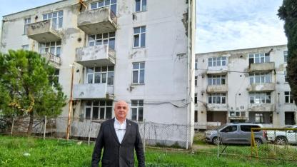 Çardak Belediyesi, askeri lojmanların bulunduğu alanın tahsisini aldı