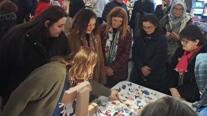 CHP’li kadınlar Biga’da Hanımeli Yeni Yıl Festivali açılışında