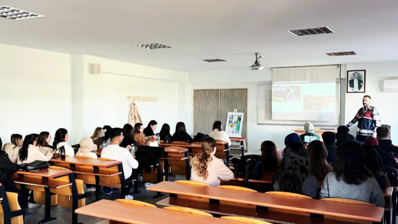 Emniyet ve Jandarma Kampüse İndi: Bigalı Üniversitelilere "Bağımlılık" Kalkanı!