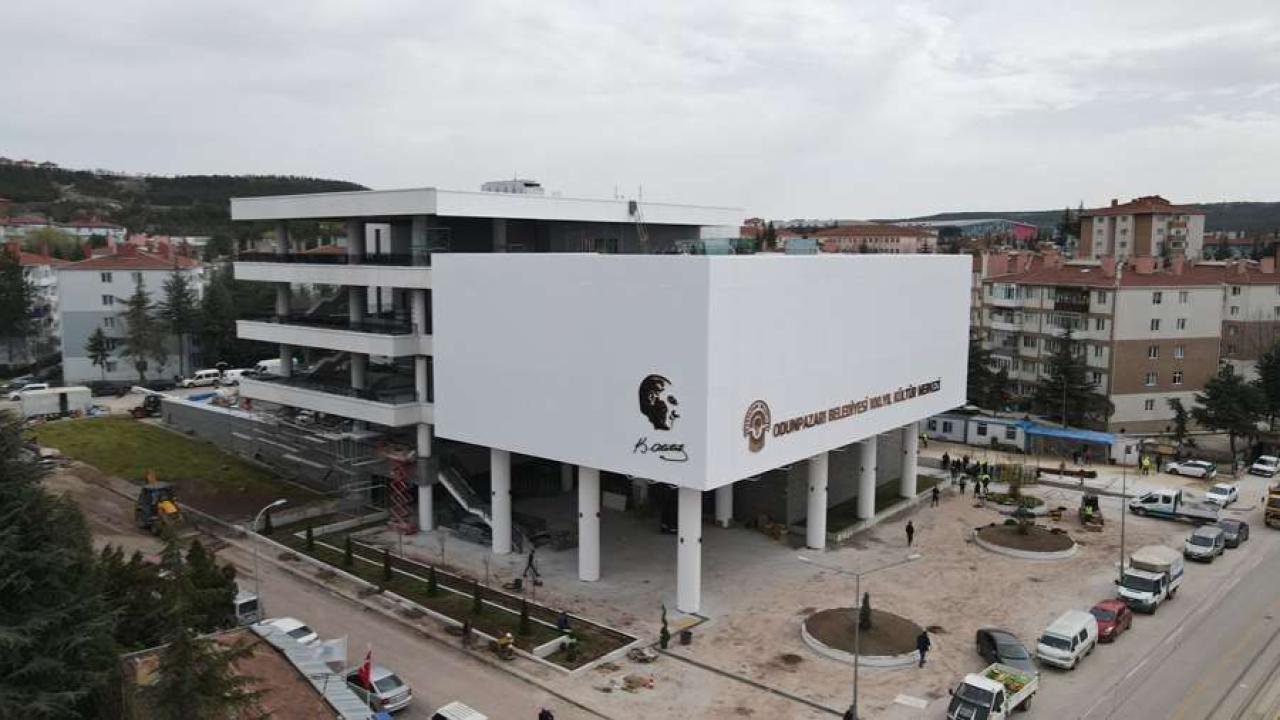 Eskişehir'de Dev Ticari Alan Satışa Çıktı! Odunpazarı Belediyesi'nden 36 Milyon TL'lik Arsa İhalesi