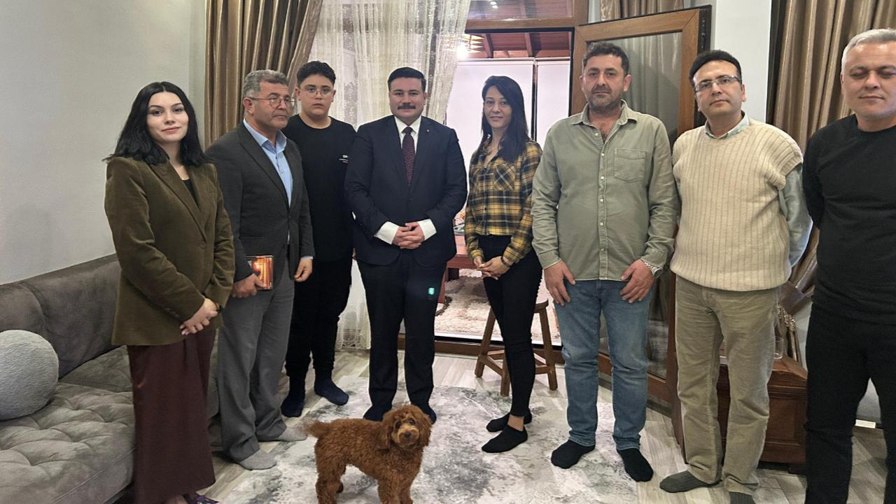 Gökçeada’da Okuma Seferberliği: "Ben Okuyorum, Gökçeada Okuyor"