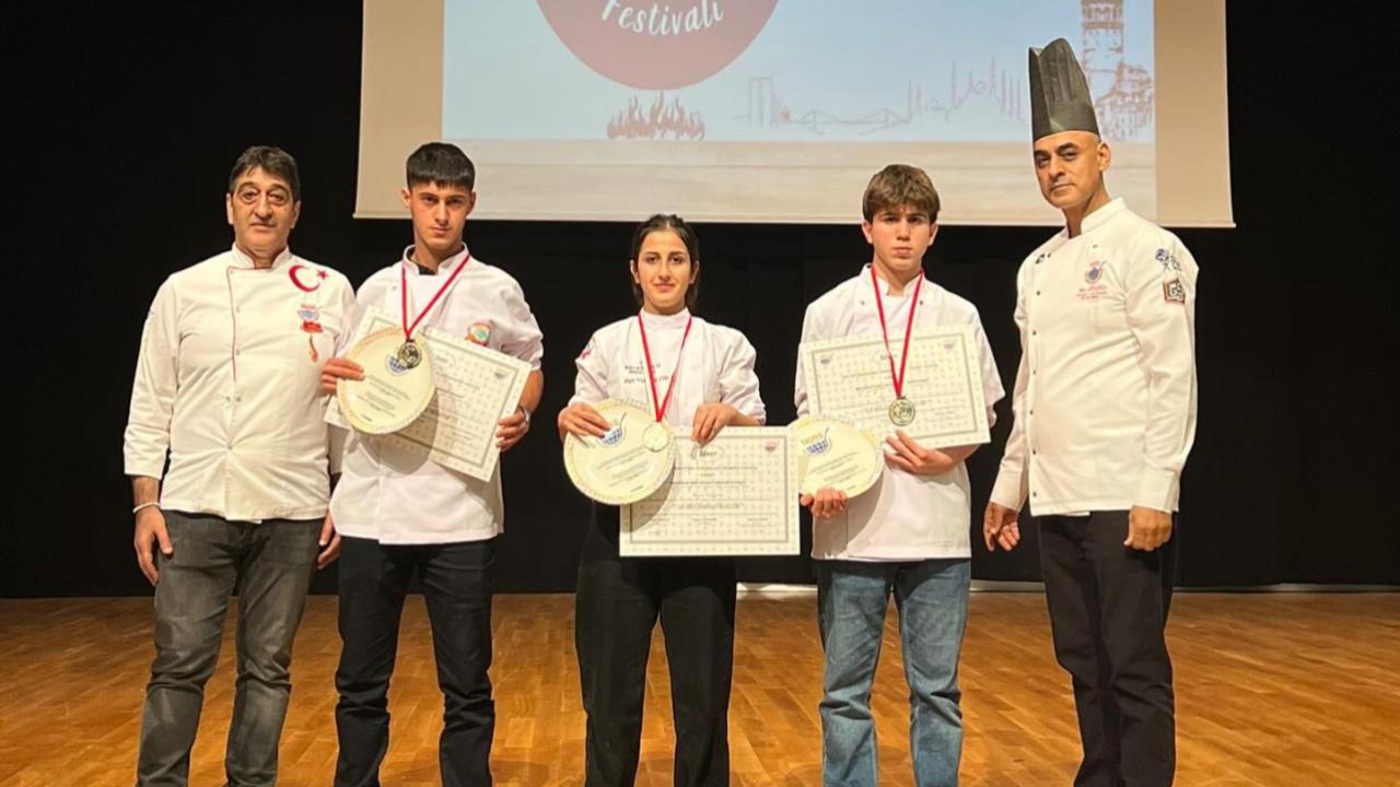 Gökçeada’nın Genç Şeflerinden Uluslararası Başarı