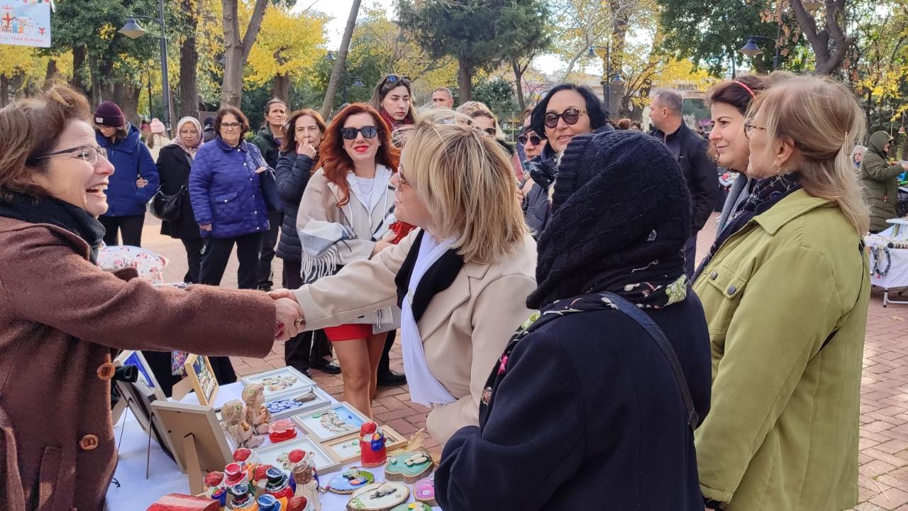 İYİ Kadınlar Sahaya İndi: Çanakkale’de Kadın Emeğine Anlamlı Destek!