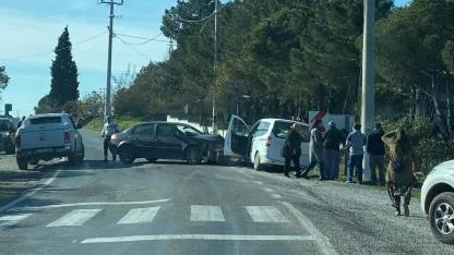 Kavşakta Çarpıştılar! Çanakkale'deki Kaza Anı Görüntüleri Ortaya Çıktı