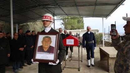 Kıbrıs Gazisi son yolculuğuna uğurlandı