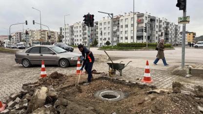 Lapseki'de çalışmalar aralıksız sürdürülüyor