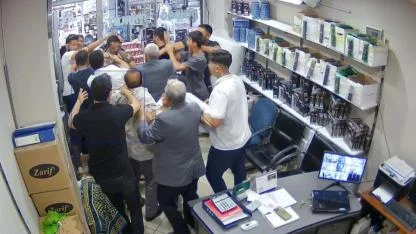 Şanlıurfa'da haraç iddiasıyla çıkan kavgada ortalık savaş alanına döndü