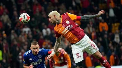 Süper Lig'de İlk Yarı Bitti, Rakamlar Konuştu! Galatasaray ve Fenerbahçe Arasında İnanılmaz Eşitlik: Gol Krallığında Sürpriz İsim!