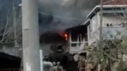 Yalova'da Teröristler Evi Ateşe Verdi, Çatışma Devam Ediyor!